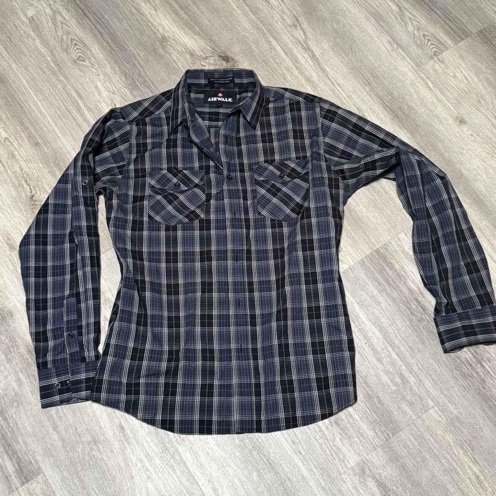 Retro‎ Tilly's Airwalk men's long sleeve button down Medium